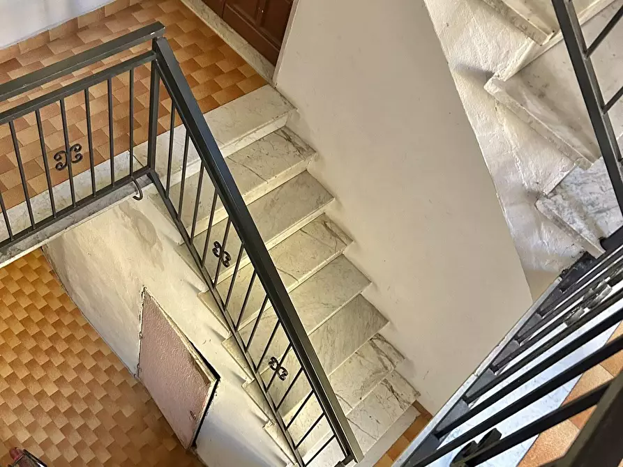 Immagine 23 di Quadrilocale in vendita  a Sarzana
