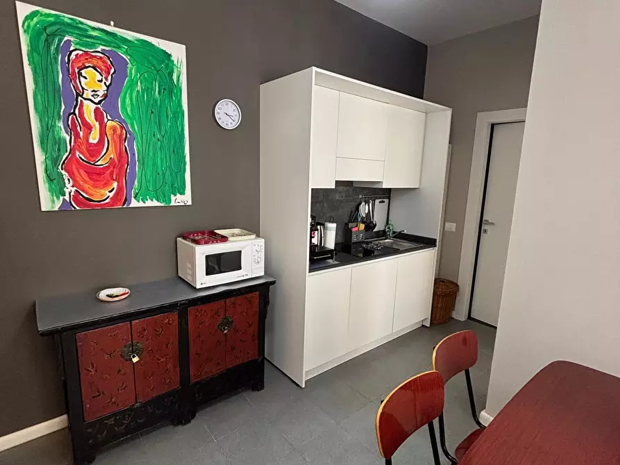 Immagine 16 di Trilocale in affitto  a Sarzana