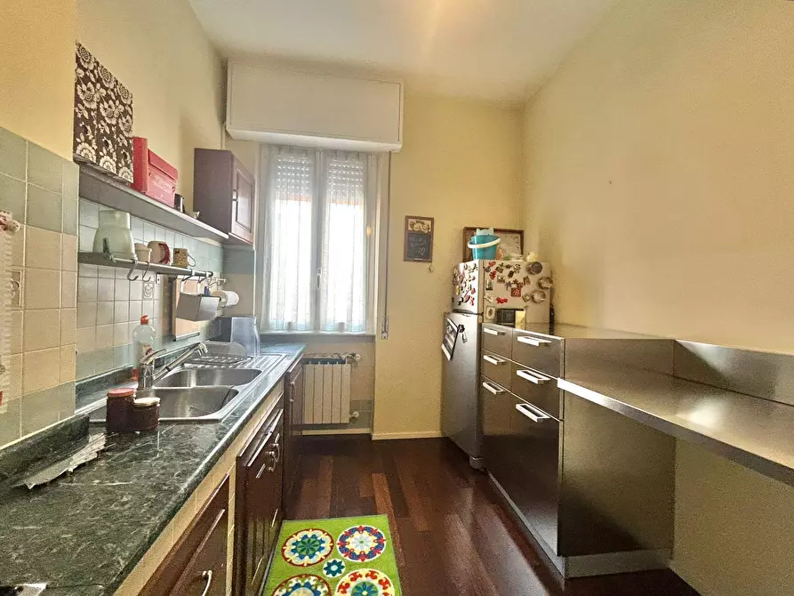 Immagine 24 di Trilocale in vendita  a Sarzana