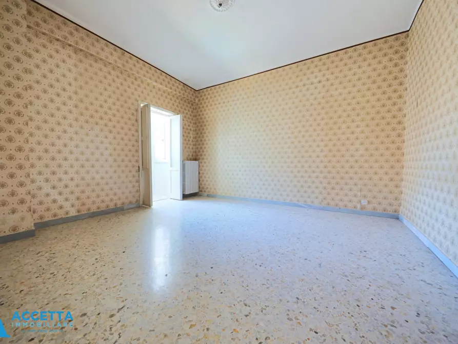 Immagine 10 di Quadrilocale in vendita  in Viale Liguria 38 a Taranto