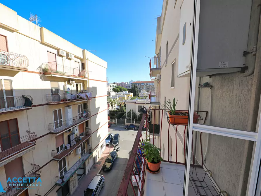 Immagine 9 di Trilocale in vendita  in Via Elio 56 a Taranto