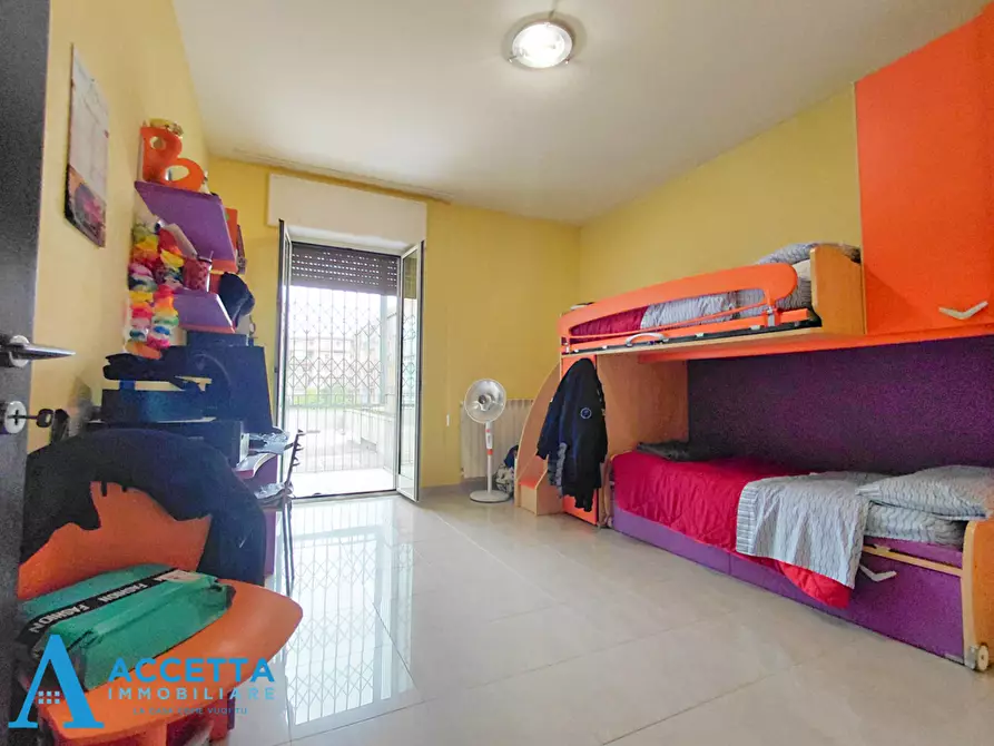 Immagine 14 di Trilocale in vendita  in Via Sibari 9 a Taranto