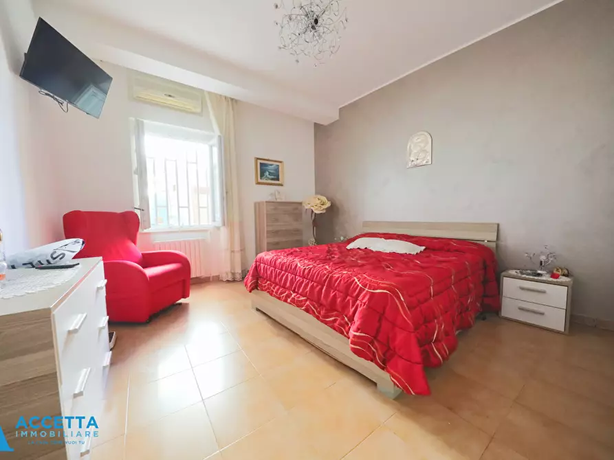 Immagine 11 di Trilocale in vendita  in Via Lupoli 1 a Taranto