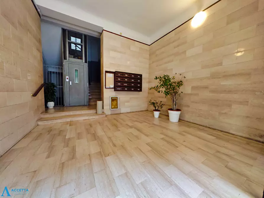 Immagine 22 di Trilocale in vendita  in Via Angelo Berardi 83 a Taranto