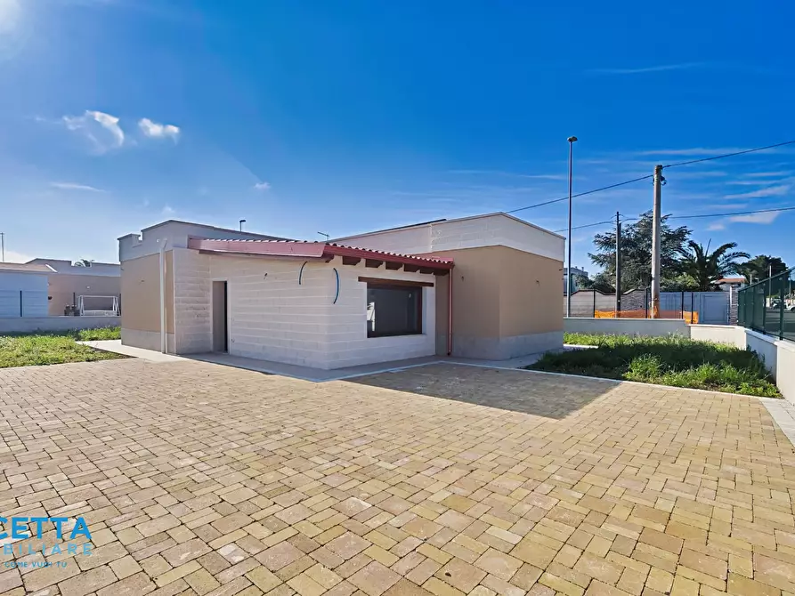 Immagine 3 di Villa in vendita  in Via Dayala a Taranto