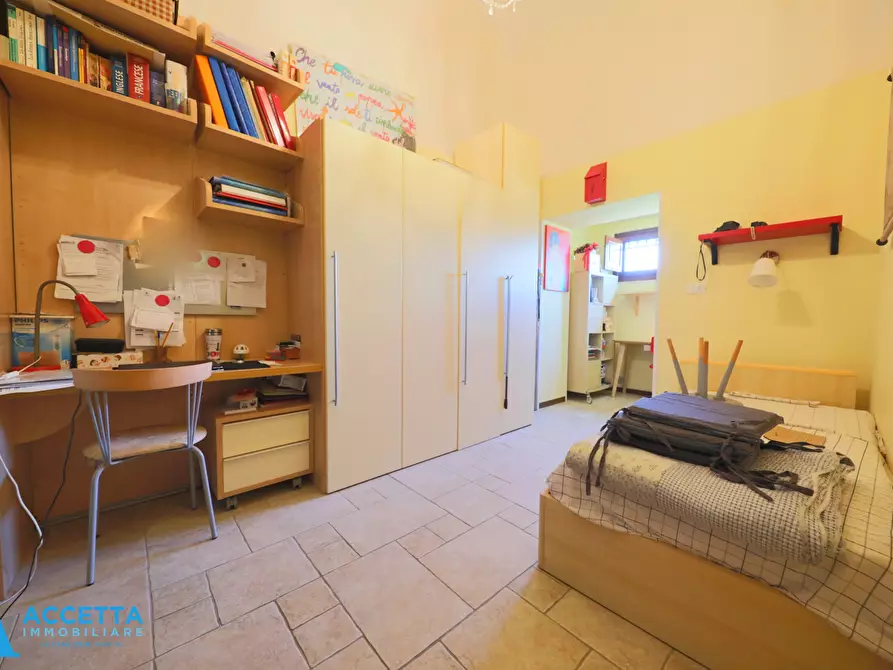 Immagine 17 di Villa in vendita  in Via Razze 11 a Taranto