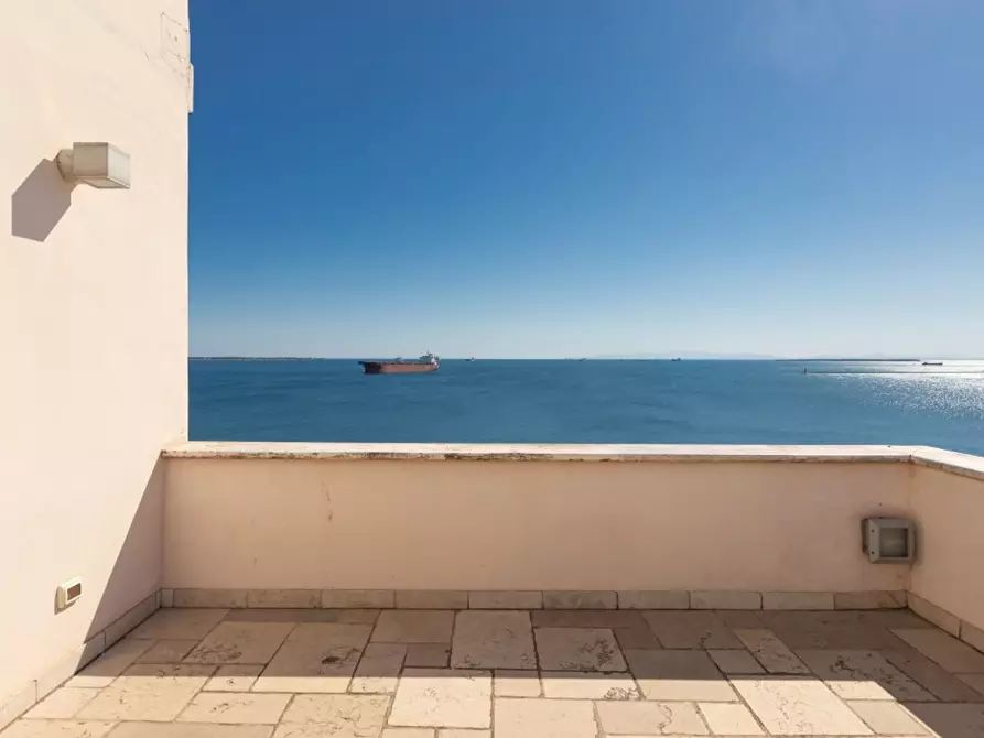 Immagine 14 di Bed & Breakfast in vendita  in Via Giovanni Paisiello 56 a Taranto