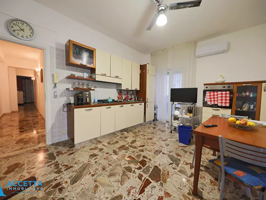 Immagine 14 di Trilocale in vendita  in Via Istria 30 a Taranto