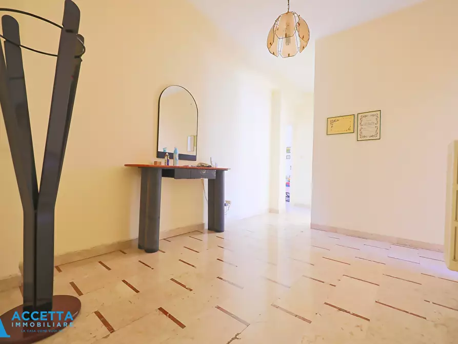 Immagine 19 di Bilocale in vendita  in Via Corsica 15 a Taranto