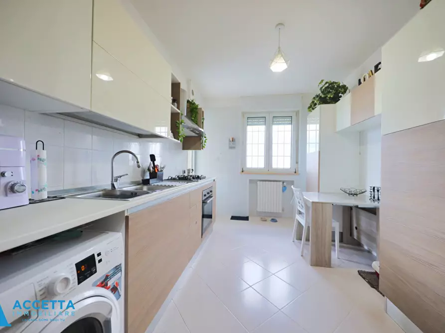 Immagine 7 di Quadrilocale in vendita  in Via Giovanni Borraccino 8 a Taranto