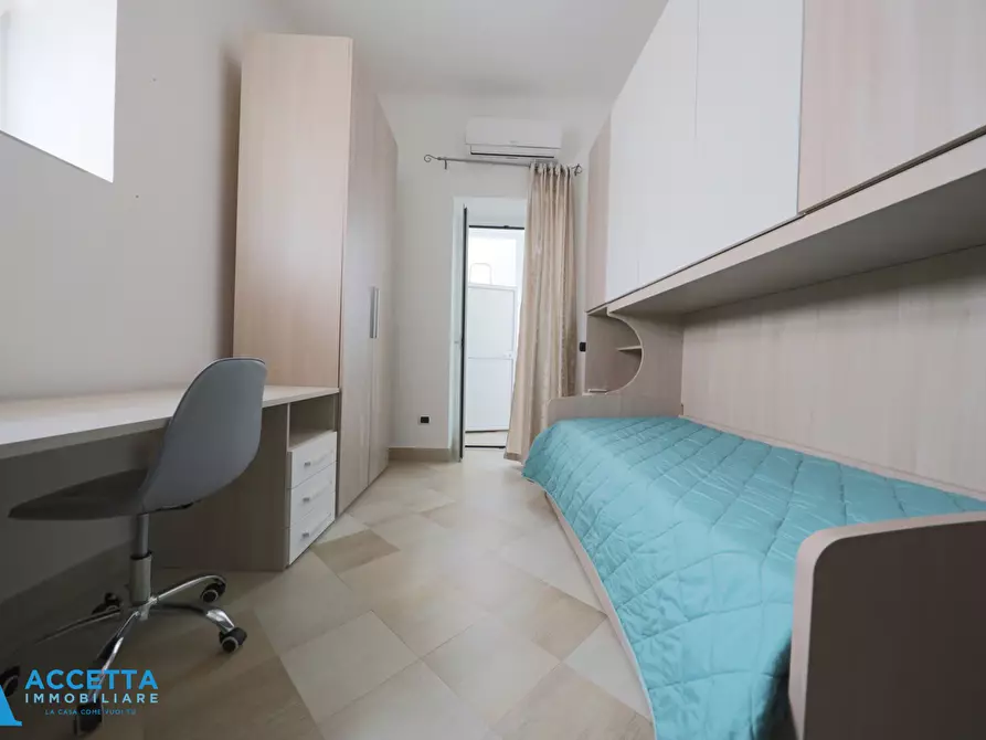 Immagine 13 di Trilocale in vendita  in Via Diego Peluso 38 a Taranto