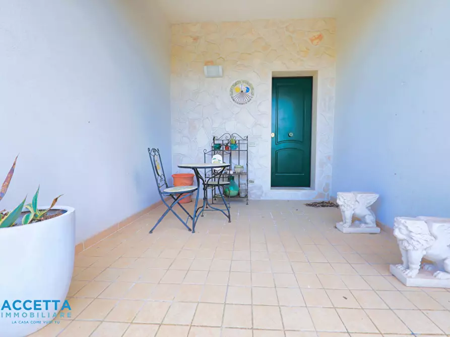 Immagine 10 di Villa in vendita  in Via Delfini 55 a Taranto