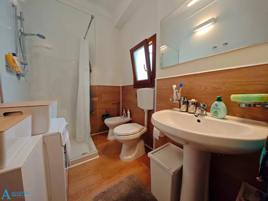 Immagine 17 di Trilocale in vendita  in Via Angelo Berardi 83 a Taranto