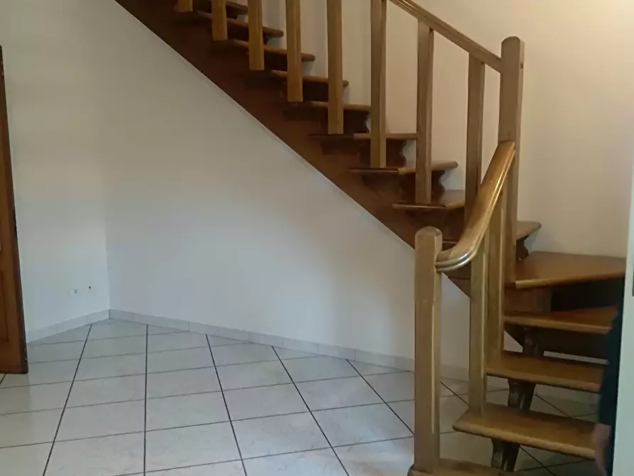 Immagine 4 di Trilocale in vendita  in Via Giandomenico Romagnosi a Castel San Giovanni