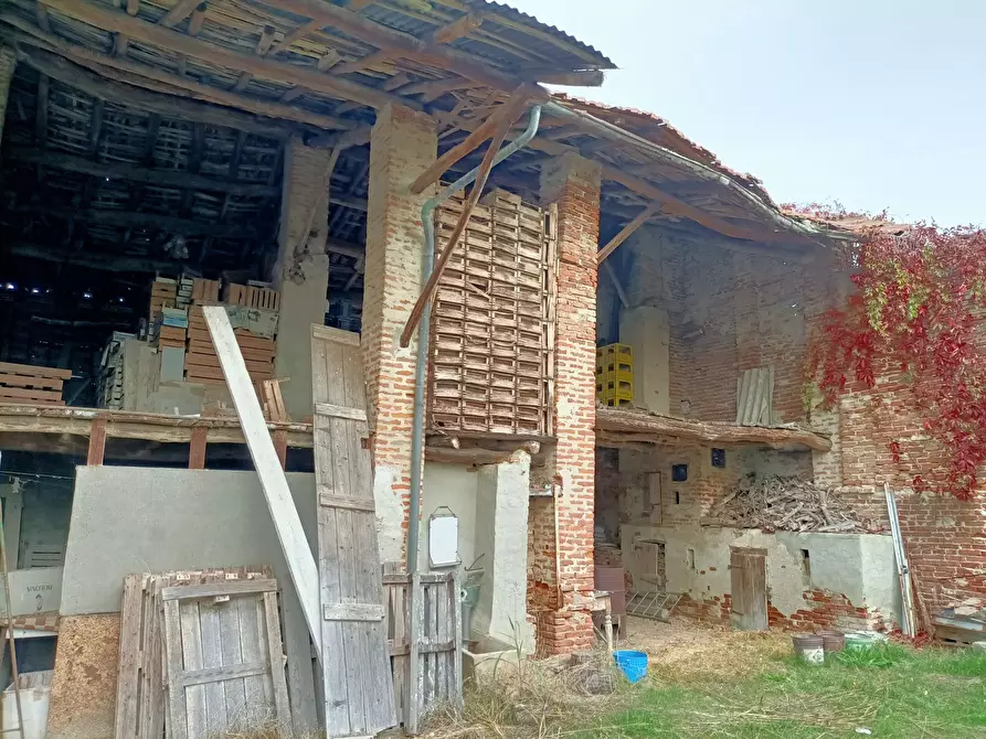 Immagine 9 di Rustico / casale in vendita  in Via Felice Cavallotti a Pieve Porto Morone