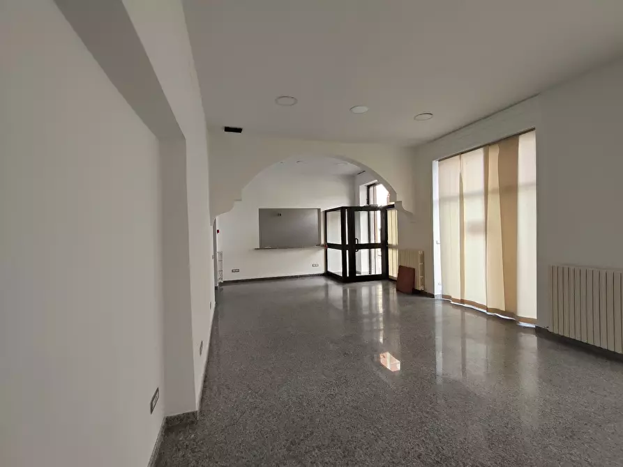 Immagine 7 di Locale commerciale in affitto  in Piazza XX Settembre a Castel San Giovanni