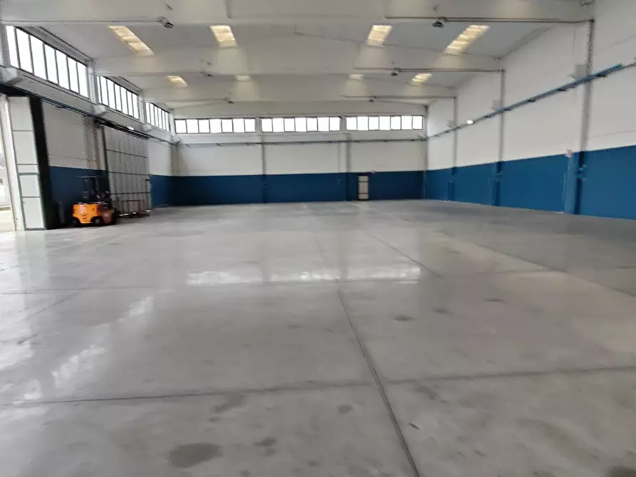 Immagine 6 di Attività artigianale in vendita  in via campo sportivo a Pianello Val Tidone