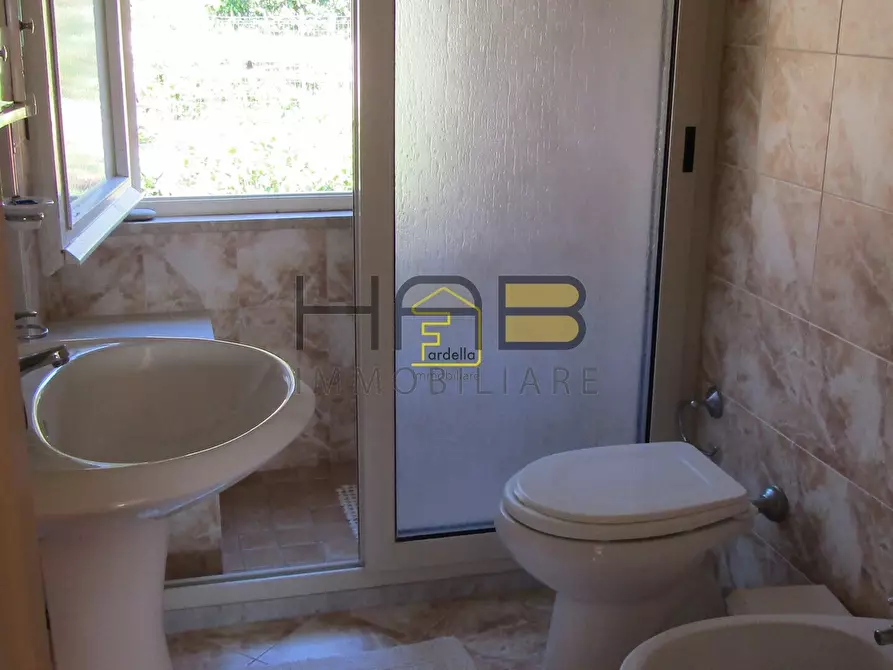 Immagine 9 di Trilocale in affitto  a Erice