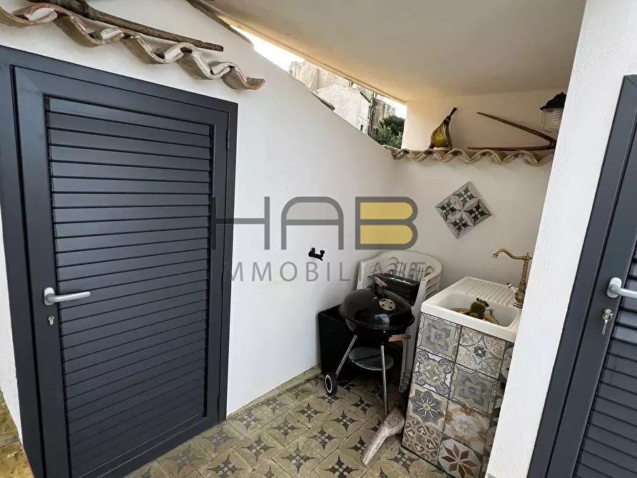 Immagine 13 di Trilocale in affitto  in Via Vito Carvini a Erice