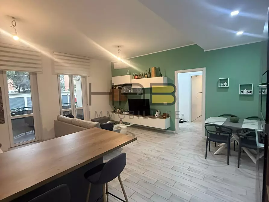 Immagine 3 di Trilocale in vendita  in Via Osimo a Busto Arsizio