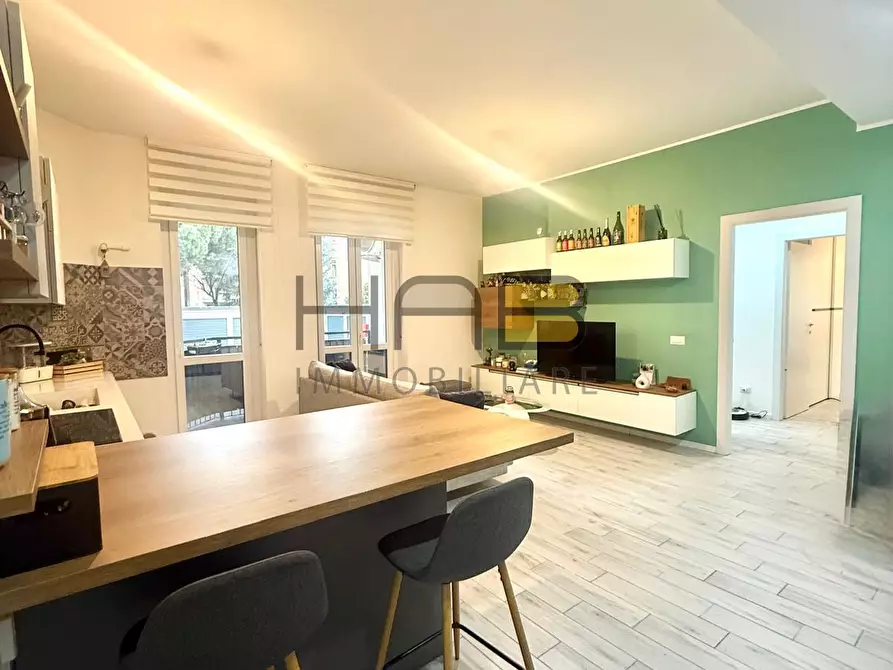 Immagine 3 di Trilocale in vendita  in Via Osimo 11 a Busto Arsizio