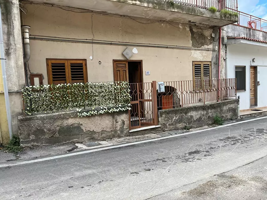 Immagine 2 di Bilocale in vendita  in Via Bracigliano 26 a Sarno