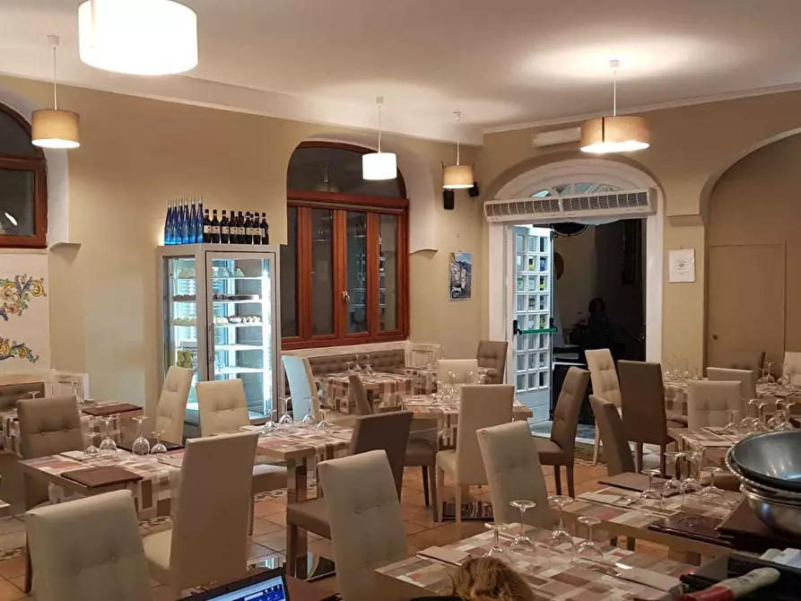 Immagine 2 di Locale commerciale in vendita  in Via Lorenzo D'Amalfi a Amalfi