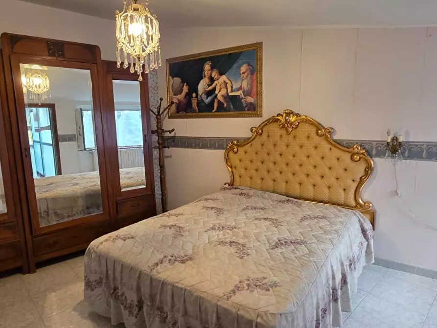 Immagine 9 di Trilocale in vendita  a Eboli