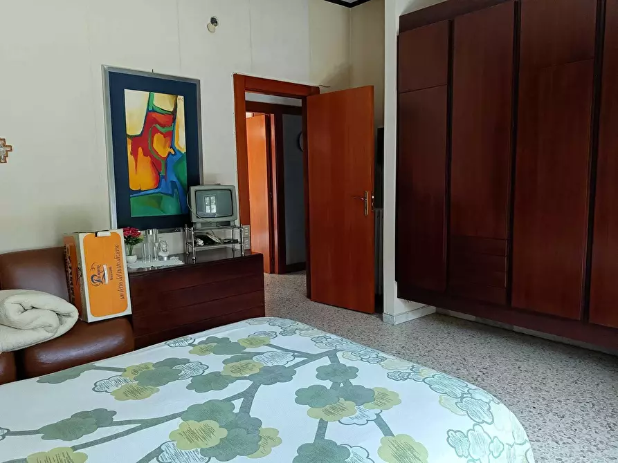 Immagine 25 di Pentalocale in vendita  in Via Giuseppe Vitale 64 a Cava De' Tirreni