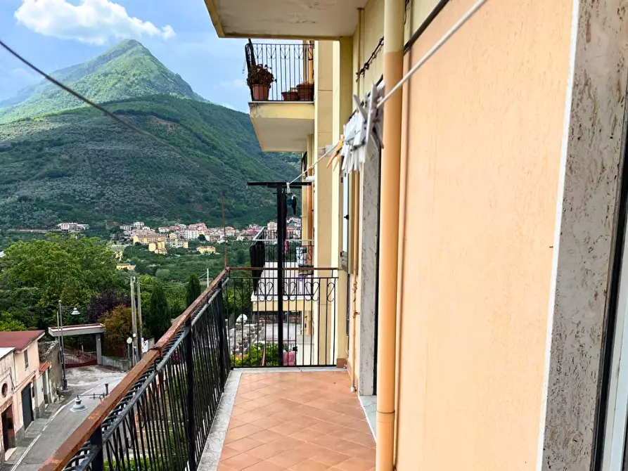 Immagine 1 di Trilocale in vendita  in Via Tito Zaniboni 11 a Giffoni Sei Casali