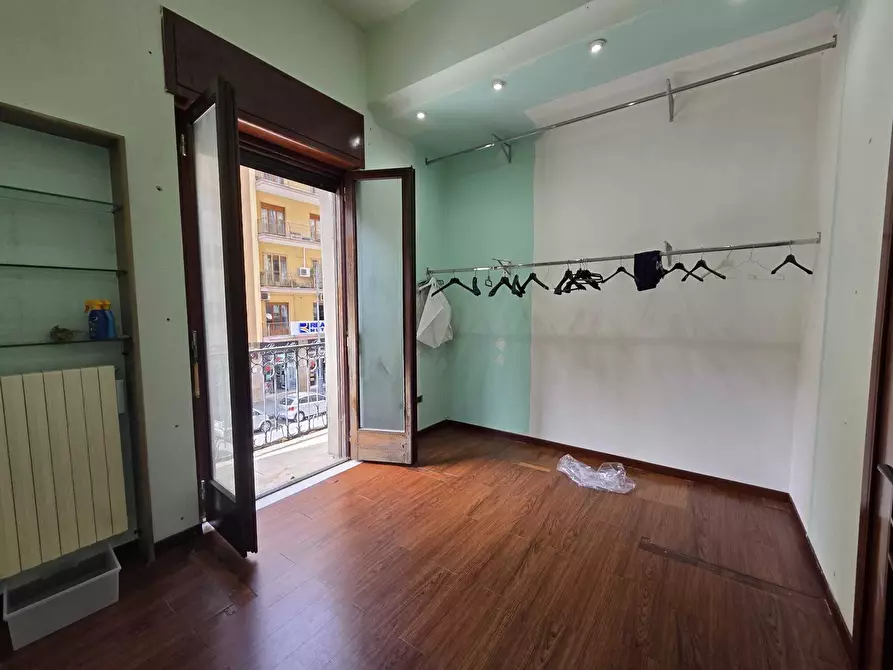 Immagine 10 di Trilocale in vendita  in Corso Giuseppe Garibaldi a Salerno