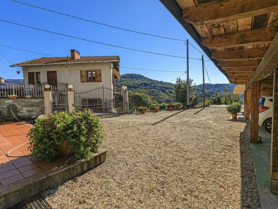 Immagine 65 di Pentalocale in vendita  in Via Costigliolo a Mignanego