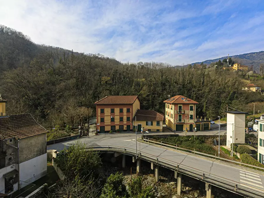 Immagine 26 di Quadrilocale in vendita  in Via Ennio Del Monte 5 a Campomorone