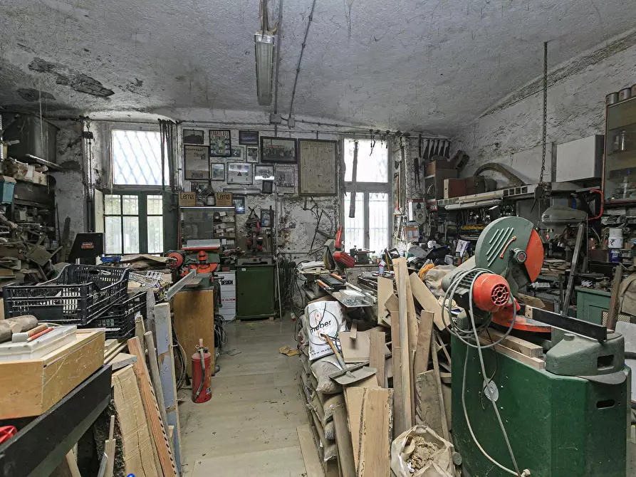 Immagine 36 di Quadrilocale in vendita  in Via Ennio Del Monte 5 a Campomorone