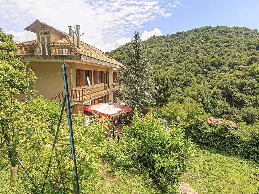 Immagine 33 di Quadrilocale in vendita  in Via Torbi 7 a Ceranesi