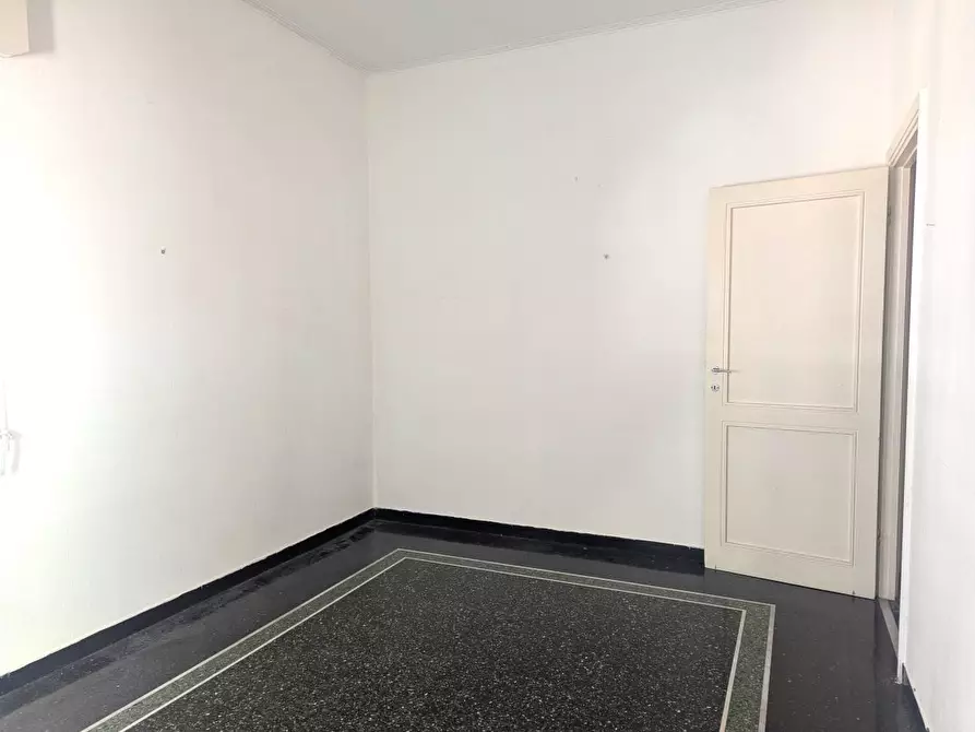 Immagine 4 di Trilocale in vendita  in Via Monte Pertica 3 a Genova