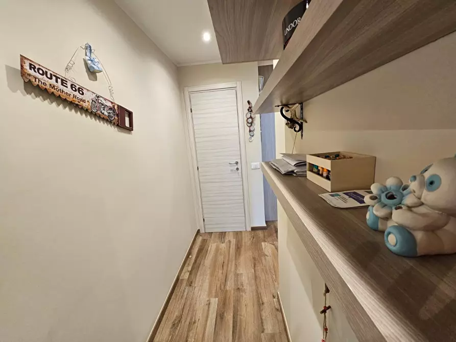 Immagine 32 di Bilocale in vendita  a Genova