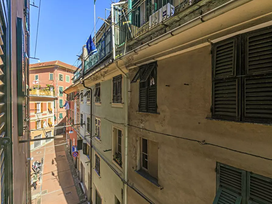 Immagine 17 di Bilocale in vendita  in Via Beata Chiara 4 a Genova