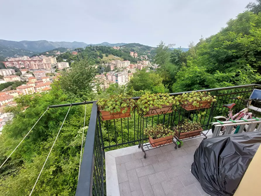 Immagine 2 di Trilocale in vendita  in Via Fratelli Gazzo 29 a Genova