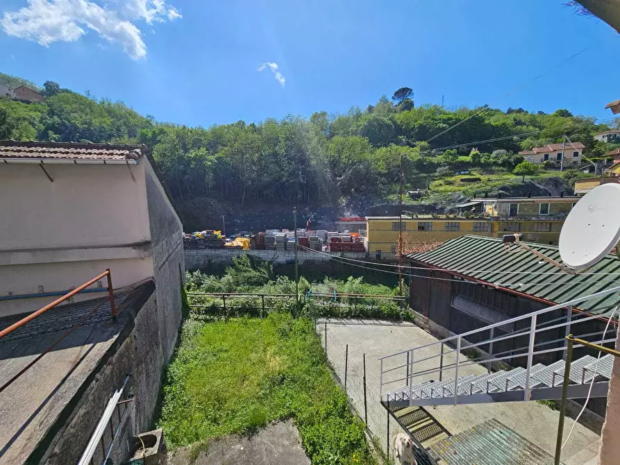 Immagine 1 di Quadrilocale in vendita  in Via Martiri della Libertà 225 a Campomorone