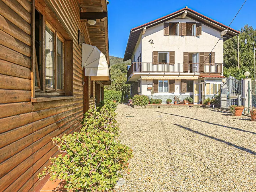 Immagine 58 di Pentalocale in vendita  in Via Costigliolo a Mignanego