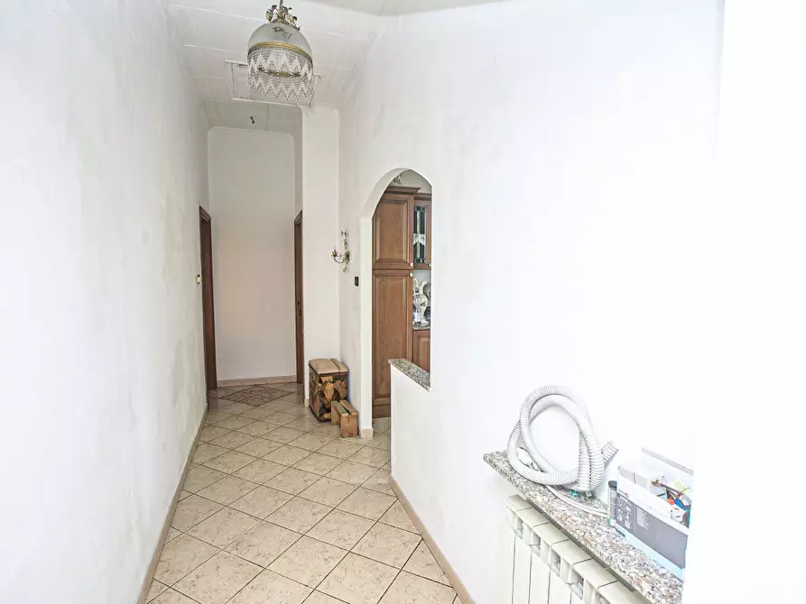 Immagine 36 di Bilocale in vendita  in Salita Castrofino a Genova