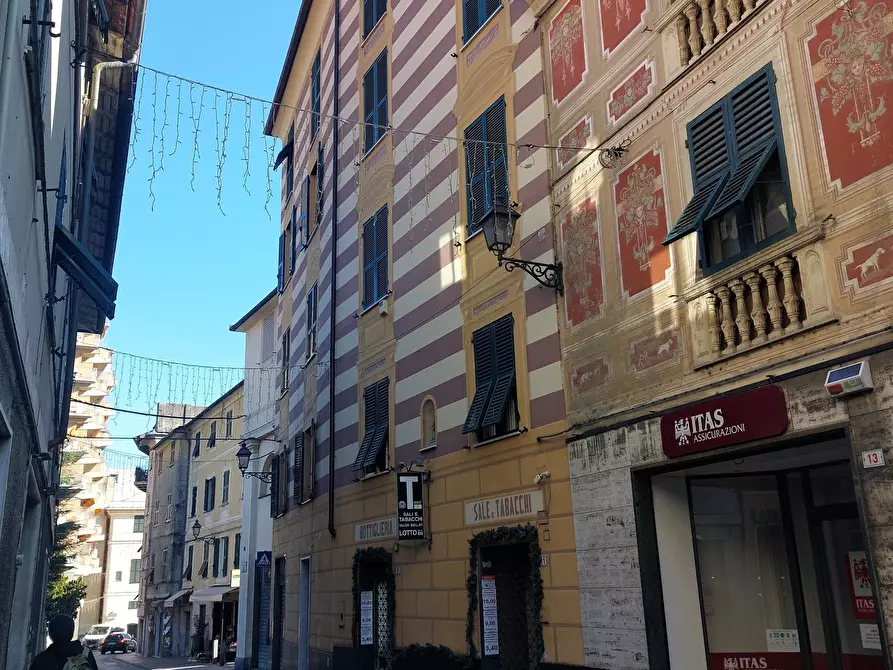 Immagine 24 di Ufficio in affitto  a Campomorone