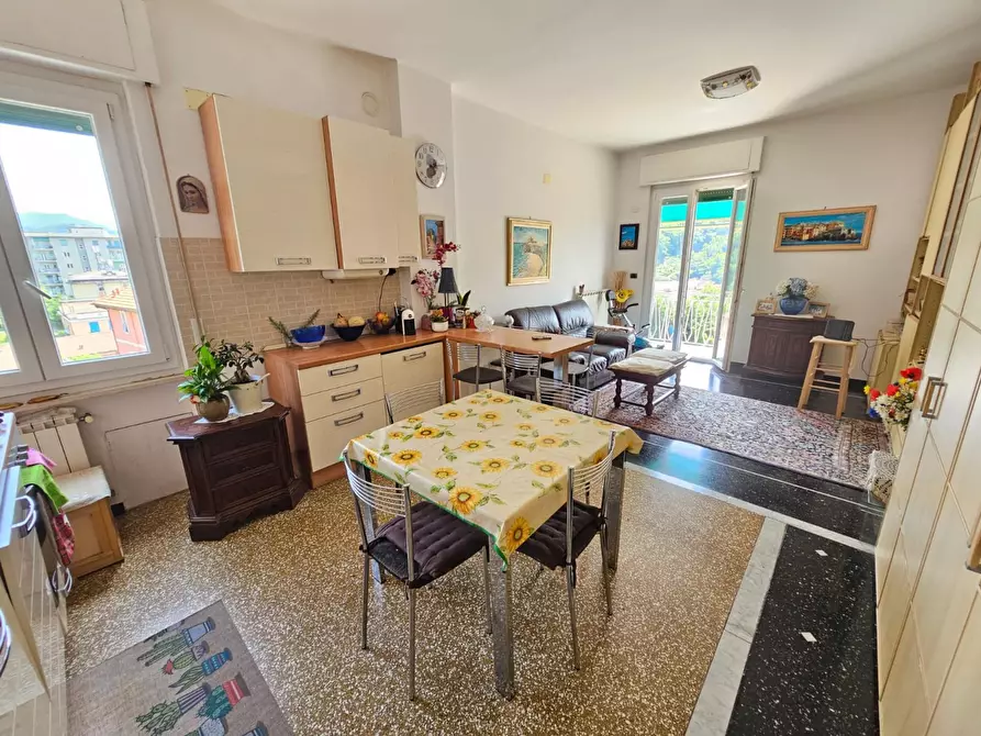 Immagine 7 di Quadrilocale in vendita  in Via Campomorone 105 a Genova