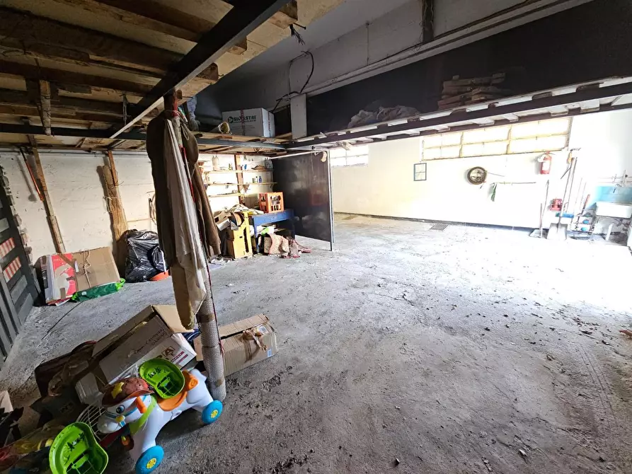Immagine 3 di Garage in vendita  in Via Domenico Carli 54 a Serra Riccò