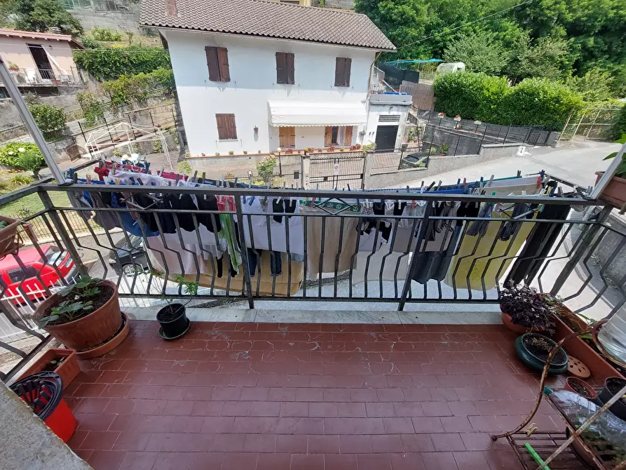 Immagine 21 di Trilocale in vendita  a Serra Riccò