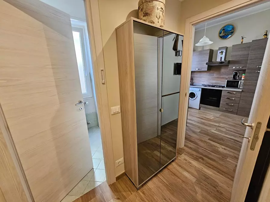 Immagine 30 di Bilocale in vendita  a Genova