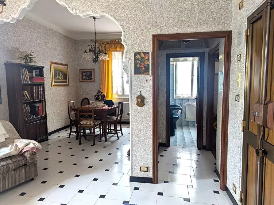 Immagine 11 di Trilocale in vendita  in Via Natale Gallino 76A a Genova
