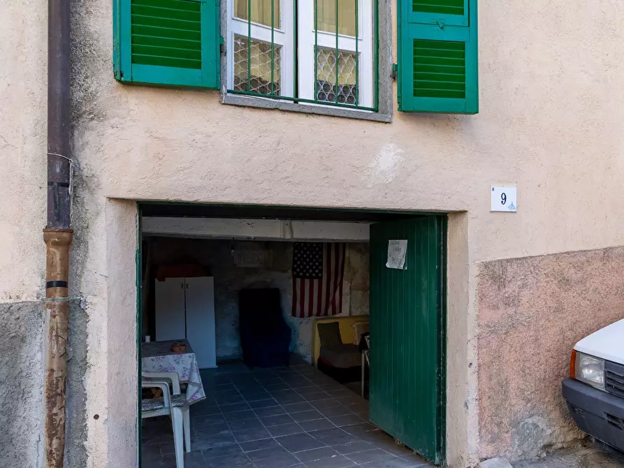 Immagine 1 di Garage in vendita  in Via Cavour 9 a Monte Argentario