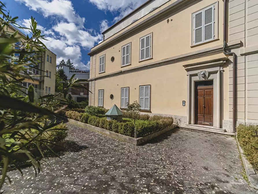 Immagine 17 di Bilocale in vendita  in Viale Nazario Sauro 5 a Siena